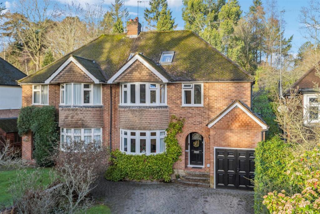 Main image of property: Quickley Lane, Chorleywood,
