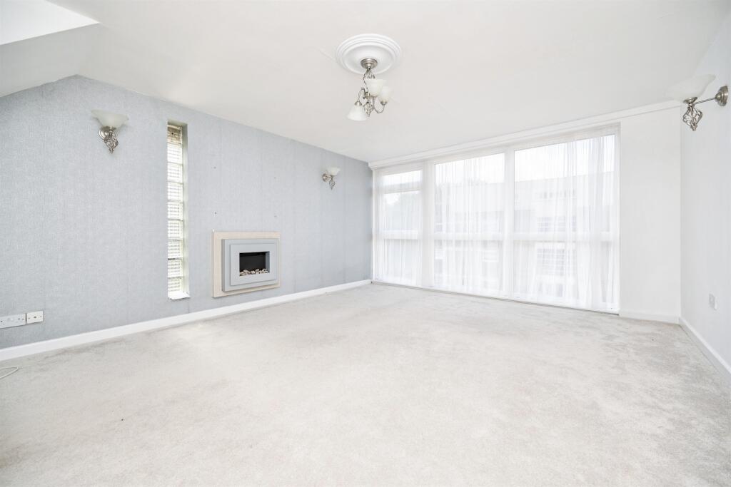 Wolverhampton Road, Oldbury photo 4