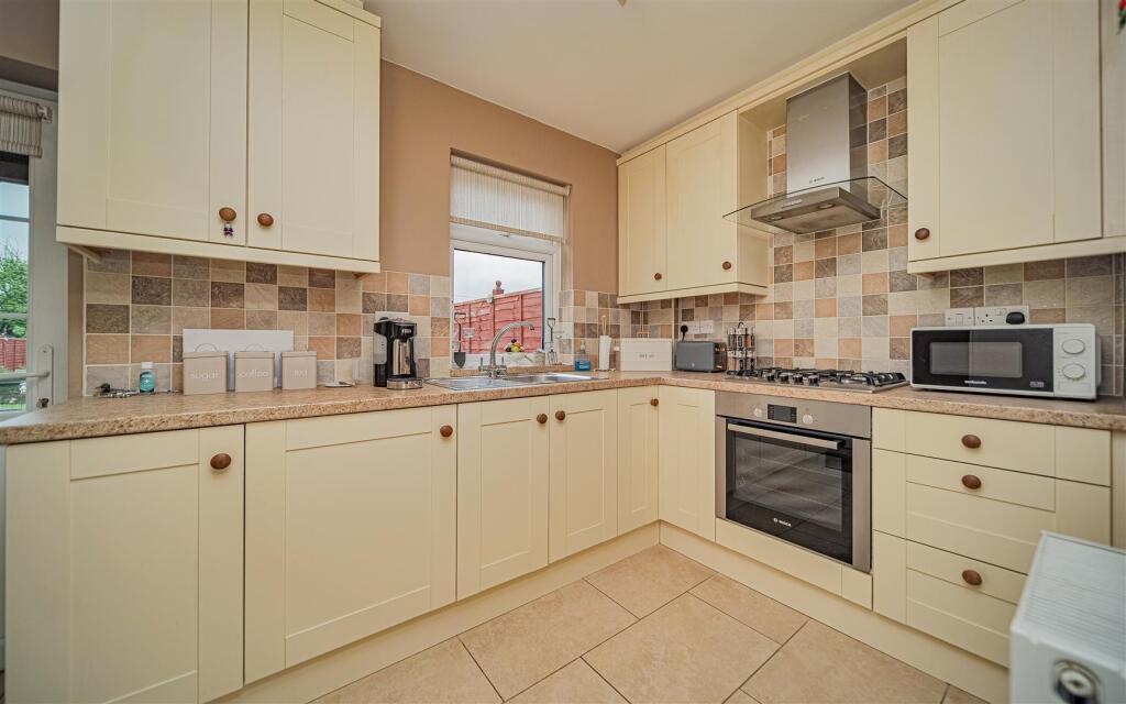 House in Melksham - View 3