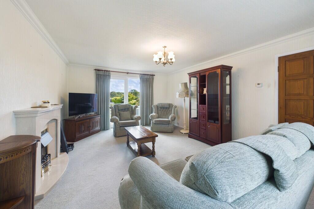House in Lancaster - View 4