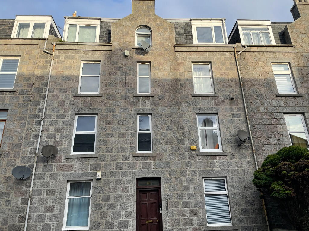 Main image of property: 45 Summerfield Terrace, AB24 5JE