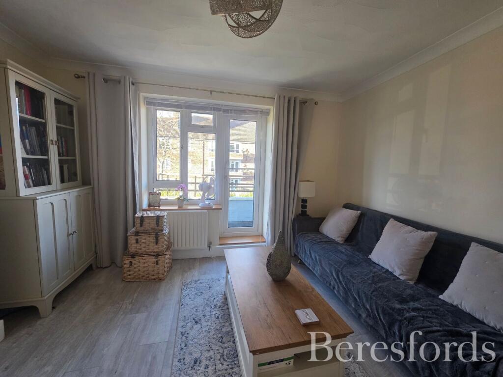 Coleford House, Kingsbridge Road, RM3 photo 4