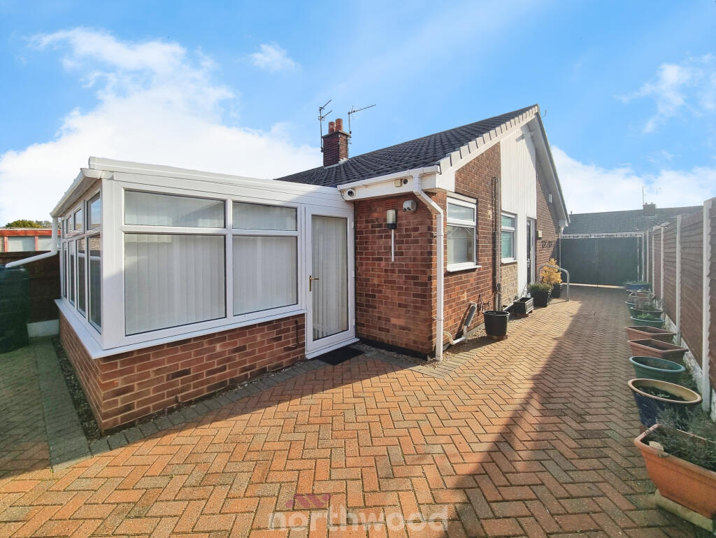 Moorfield Drive, Armthorpe, Doncaster, DN3 photo 4