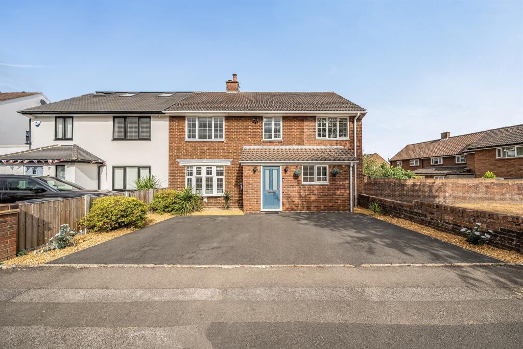 Main image of property: Caledon Road, London Colney, St. Albans