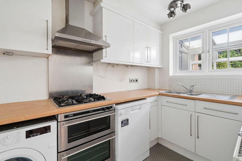 House in Cookham, Windsor and Maidenhead - View 3