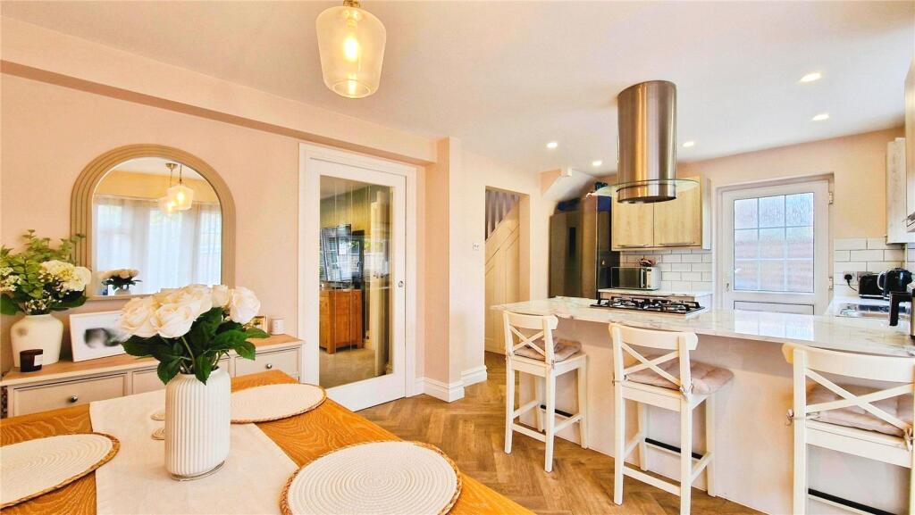 House in Binfield, Bracknell Forest - View 2