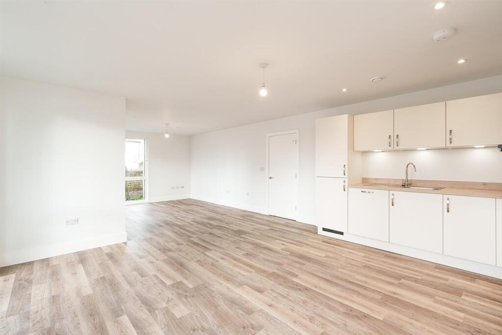 House in Worthing, Broadwater - View 2