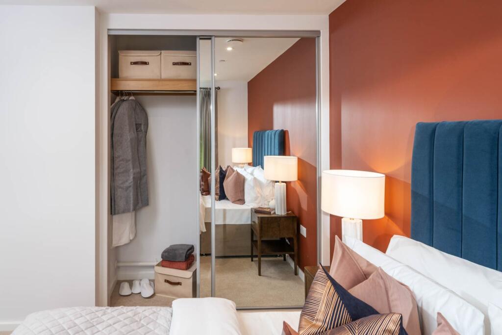 Apartment in Bradford, West Yorkshire - View 2