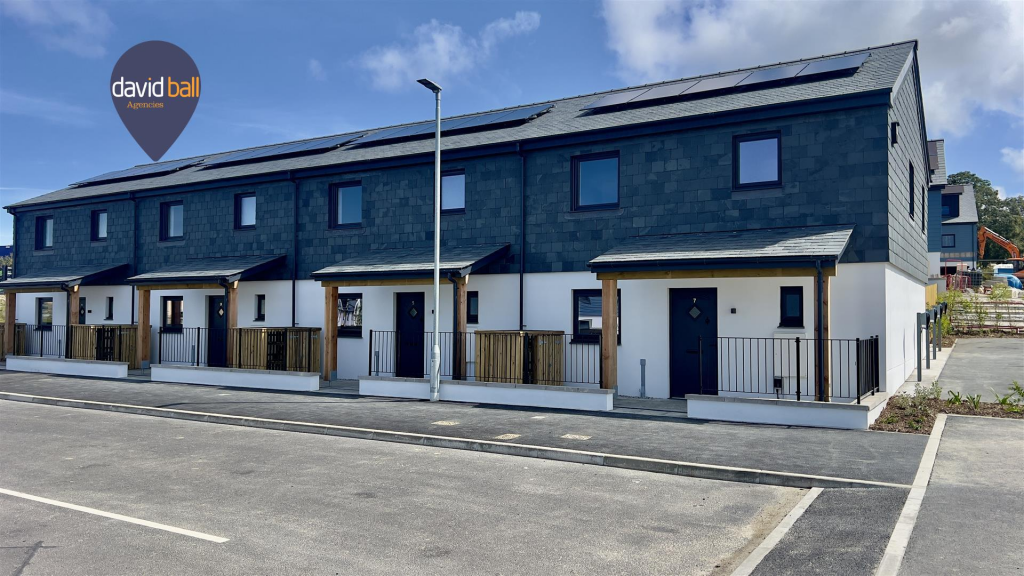 Main image of property: Hedhas Dowr, Newquay