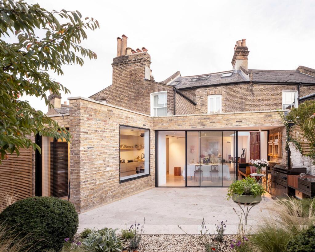 Main image of property: Oliphant Street,
Kensal Town, W10
