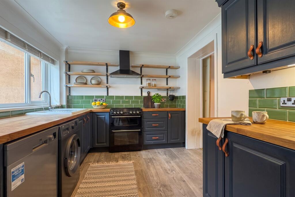 House in Poole, Upper Parkstone - More