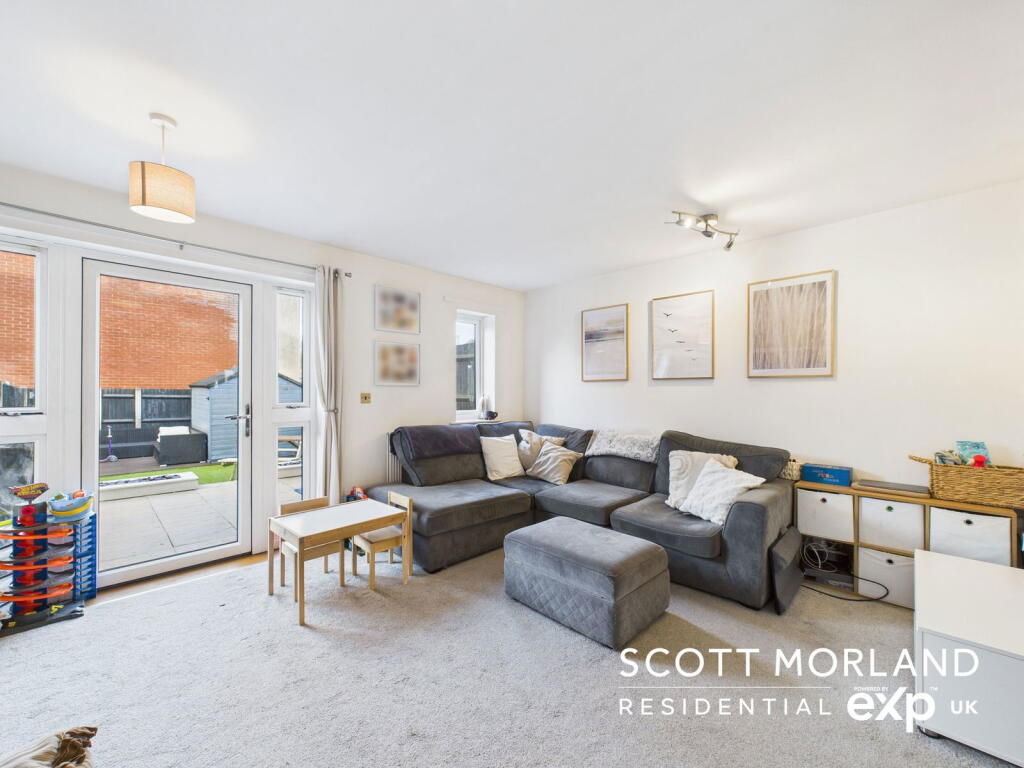 House in Basingstoke and Deane, Basingstoke - View 2