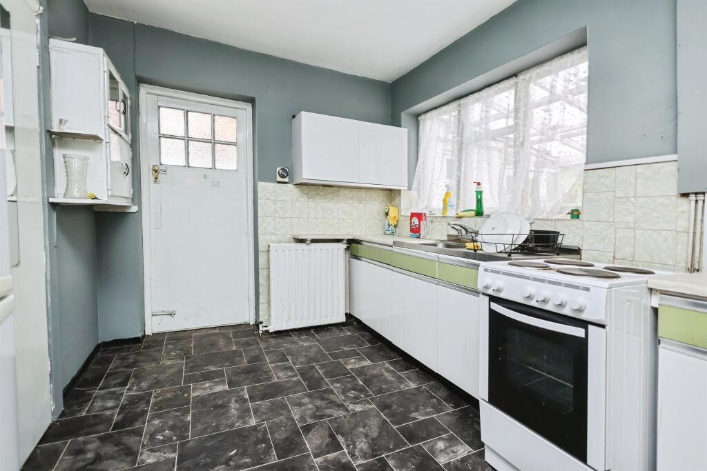House in Birmingham, West Midlands - View 5