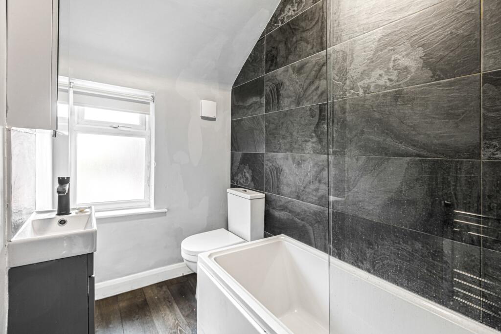 House in Leicester - More