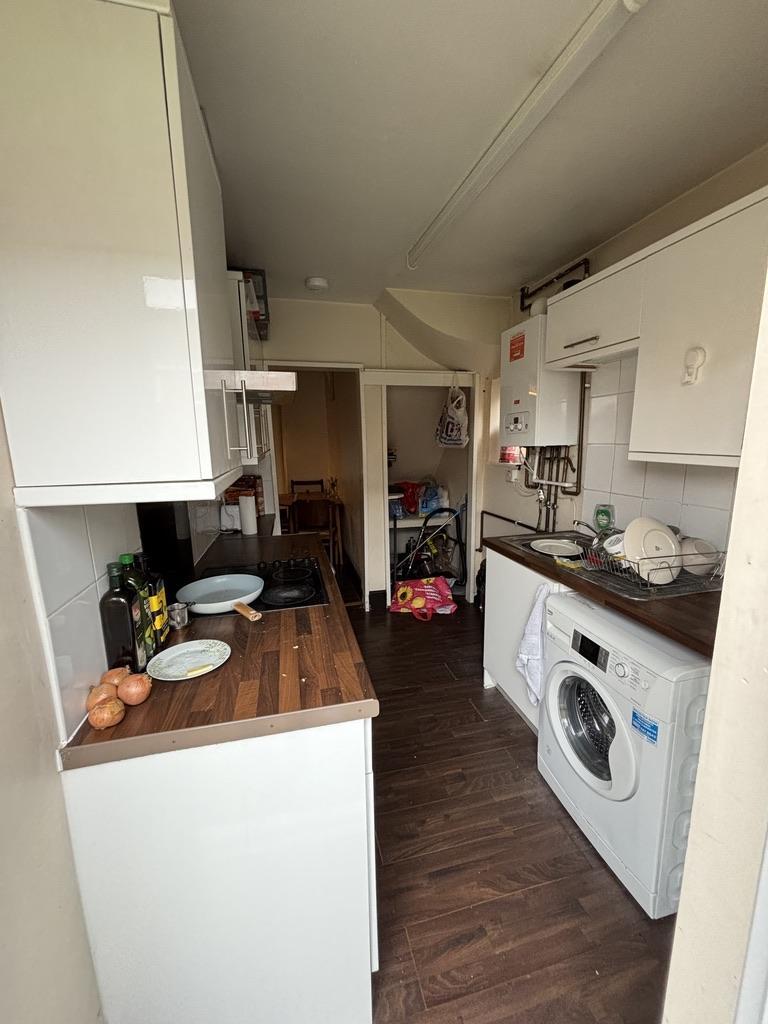 Main image of property: Beeston Road, Nottingham