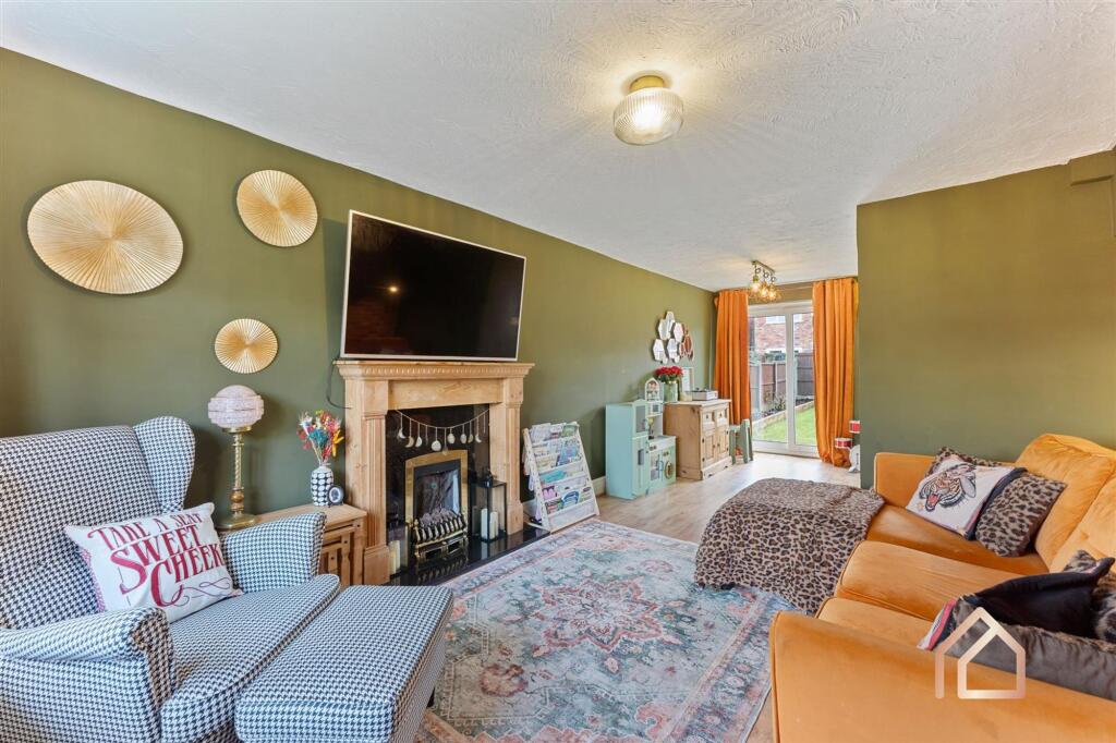 Hewitt Grove, Wincham, CW9 photo 4