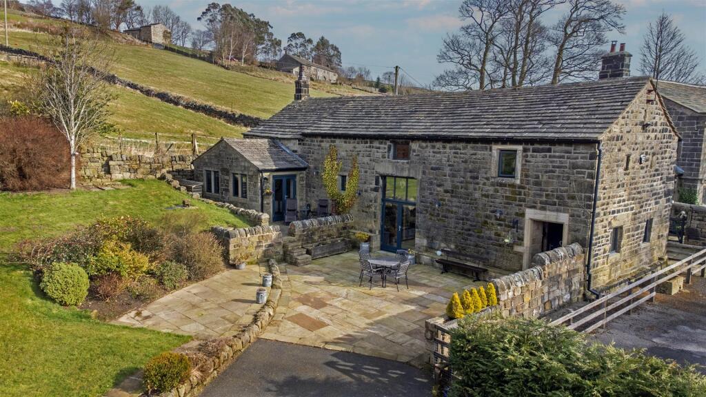 3-bed detached on Lower Birks Barn, Grey Stone Lane, Todmorden, OL14 8RN, £800,000