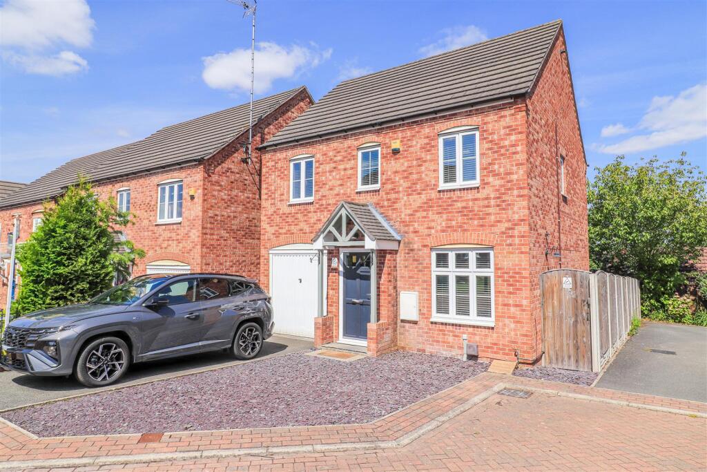 Main image of property: Earls Chase, Pontefract