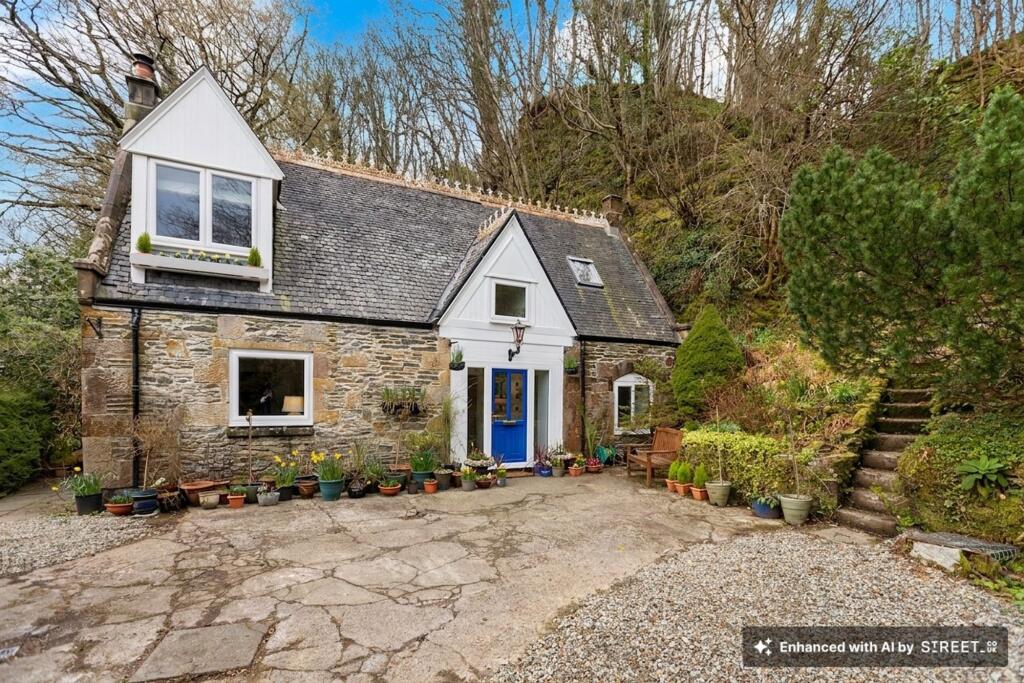 Main image of property: The Coach House, Shore Road, Cove, G84 0NN