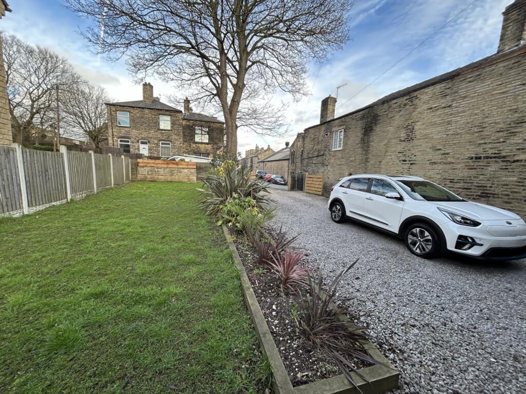 Additional image 29 of Whitcliffe Rd, Cleckheaton, BD19