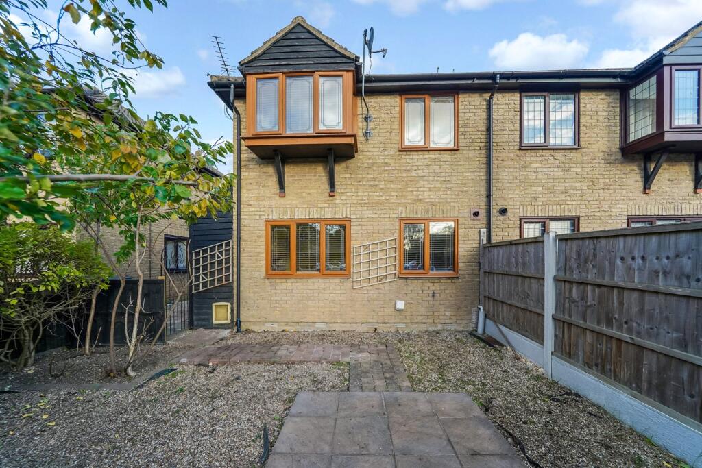 1-bed terraced on Brockenhurst Way, Bicknacre, Chelmsford, CM3, £225,000