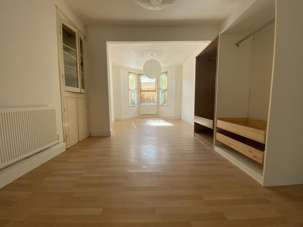Apartment in Cardiff - More