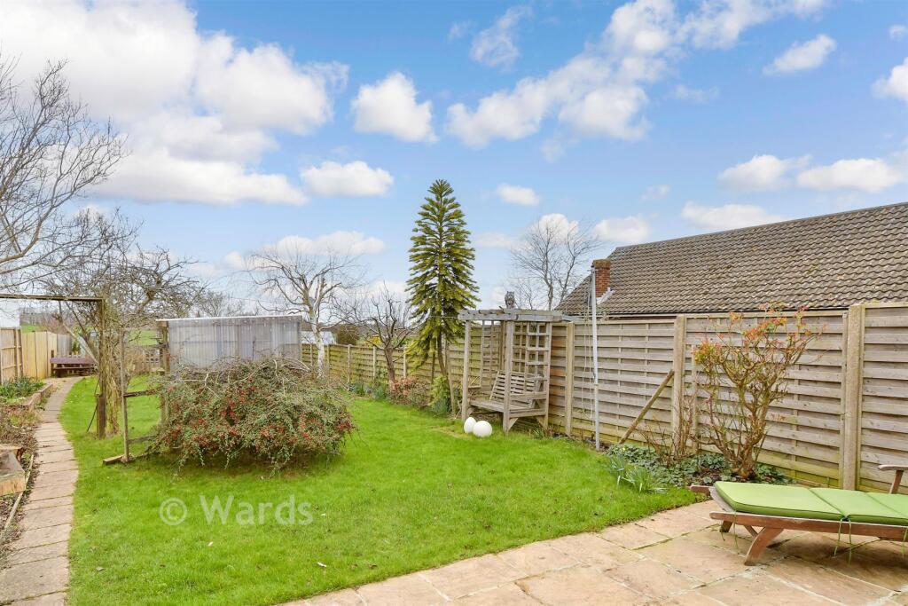 Brompton Farm Road, Strood, Rochester, Kent photo 2
