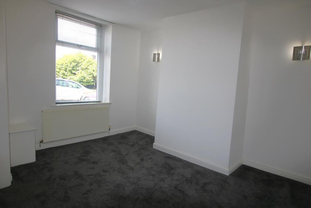 Shadsworth Road, Shadsworth, Blackburn photo 5