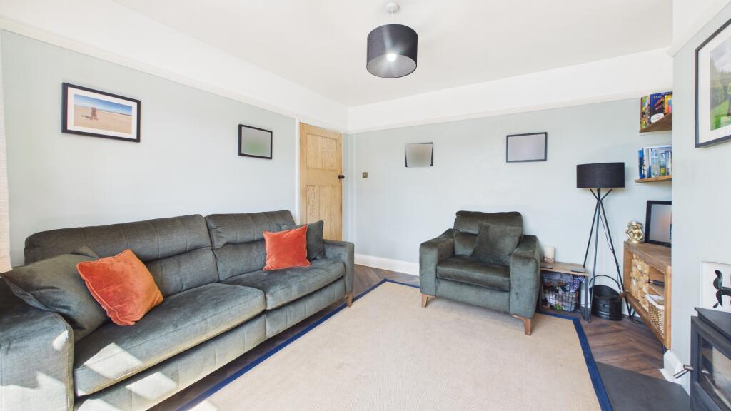 House in Ashfield, Sutton in Ashfield, Nottinghamshire - View 4