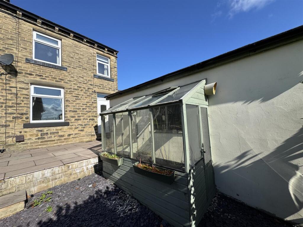 Main image of property: Cooperative Terrace, Wooldale HD9