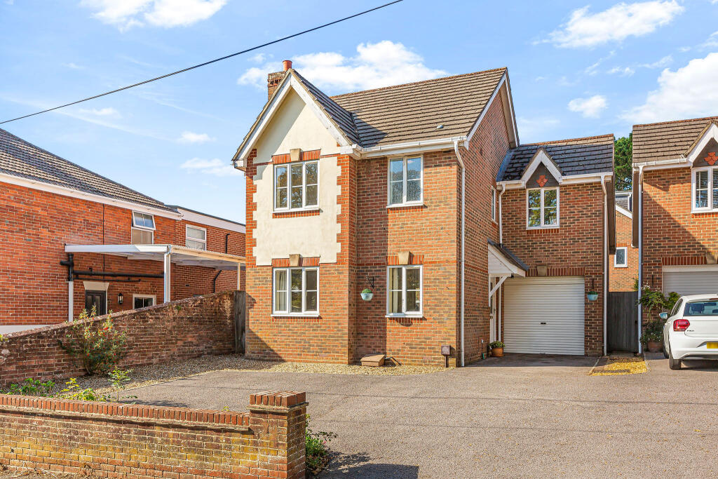 4-bed detached on Church Road, Bishopstoke, Hampshire, £460,000