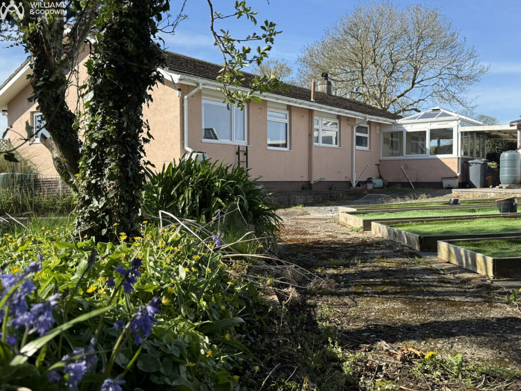 House in Llangoed - View 3