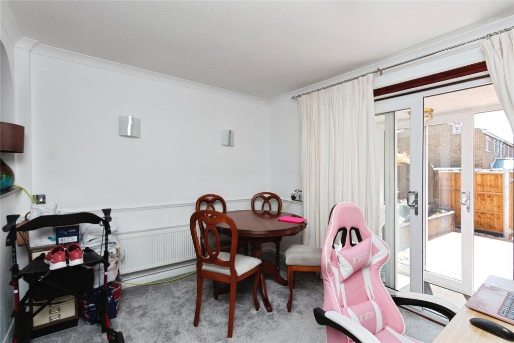 House in Basingstoke and Deane, Basingstoke - View 5