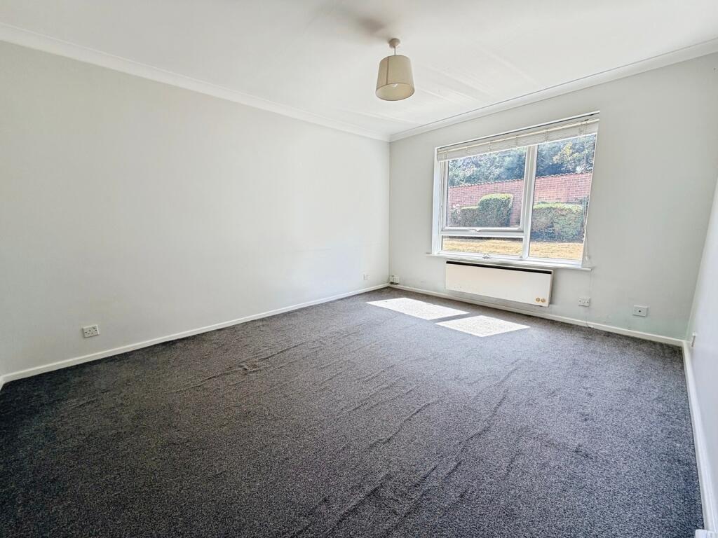 Apartment in Guildford - View 3