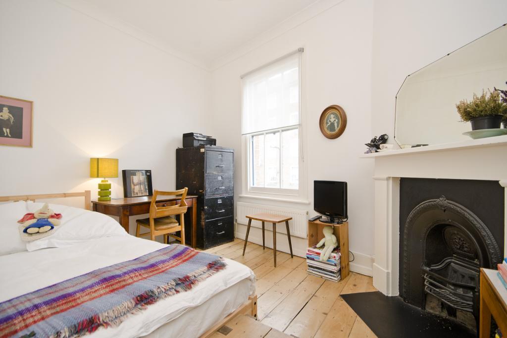 House in London, Hackney - More