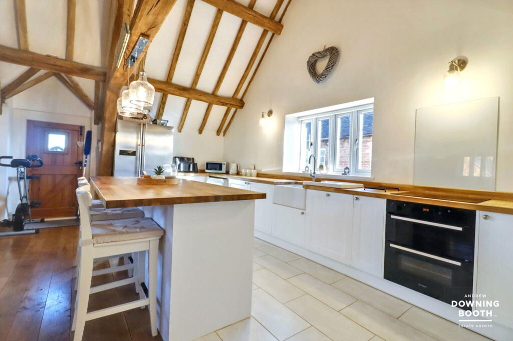 Additional image 4 of Wishbone Barn, Main Road, Haunton, B79 9HN - Beautifully Presented Barn Conversion