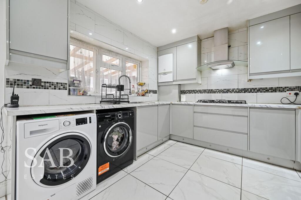 House in London, Greenford - View 3