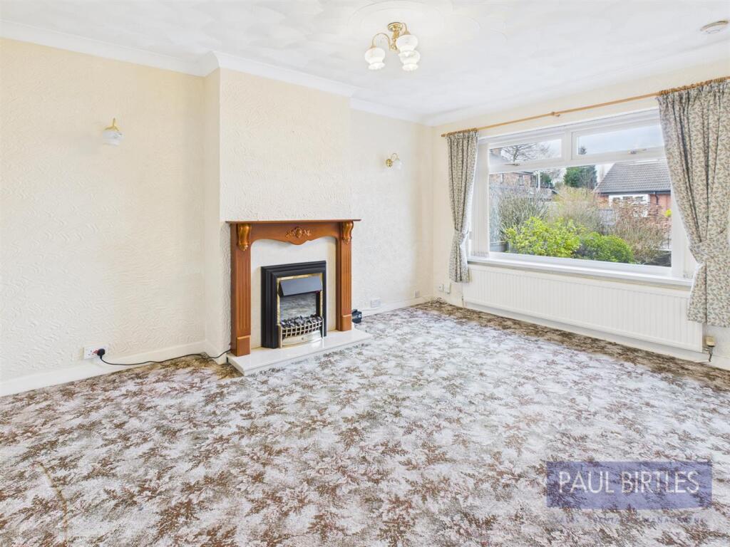 Yew Tree Drive, Davyhulme, Trafford, M41 8QF photo 3