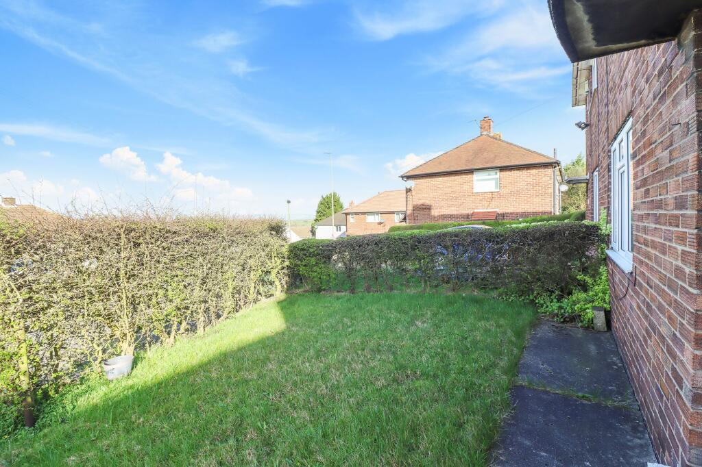 Houfton Road, Bolsover, S44 photo 2