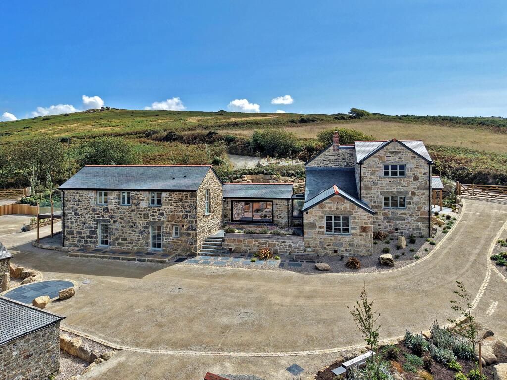 House in Zennor, Kerrowe - View 2