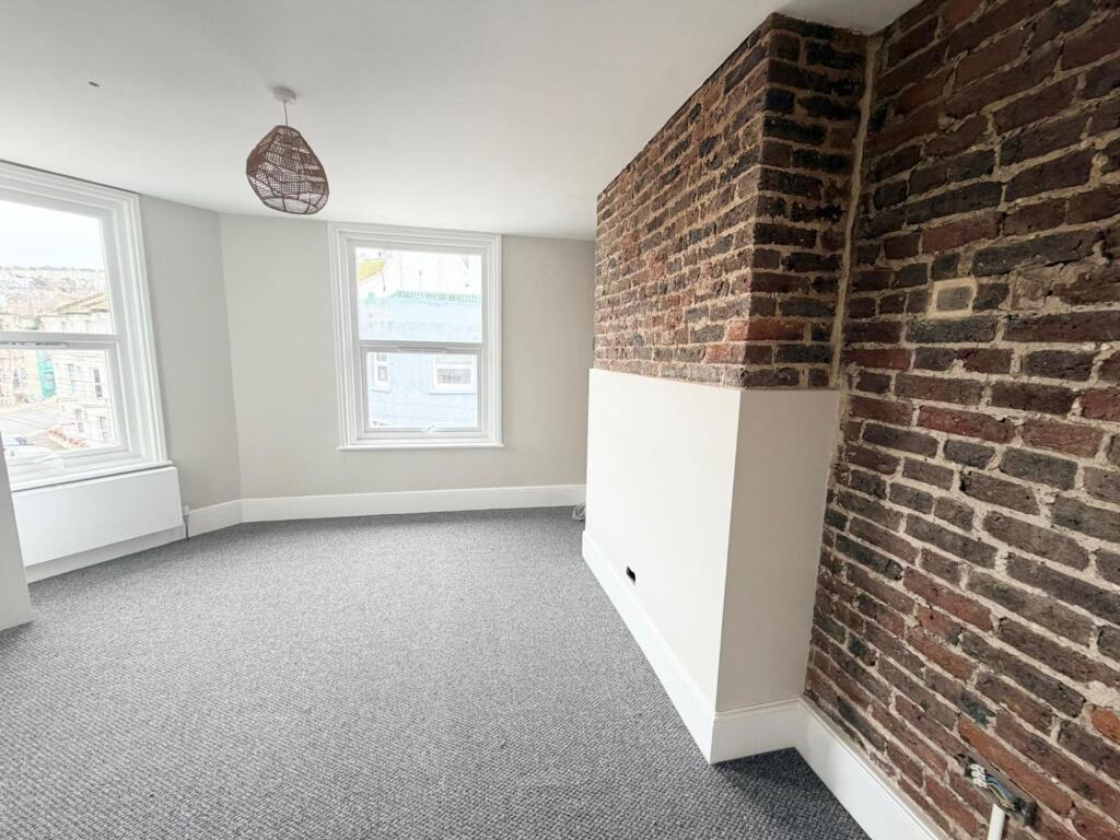 Main image of property: 28 St Andrews Square, Hastings, TN34