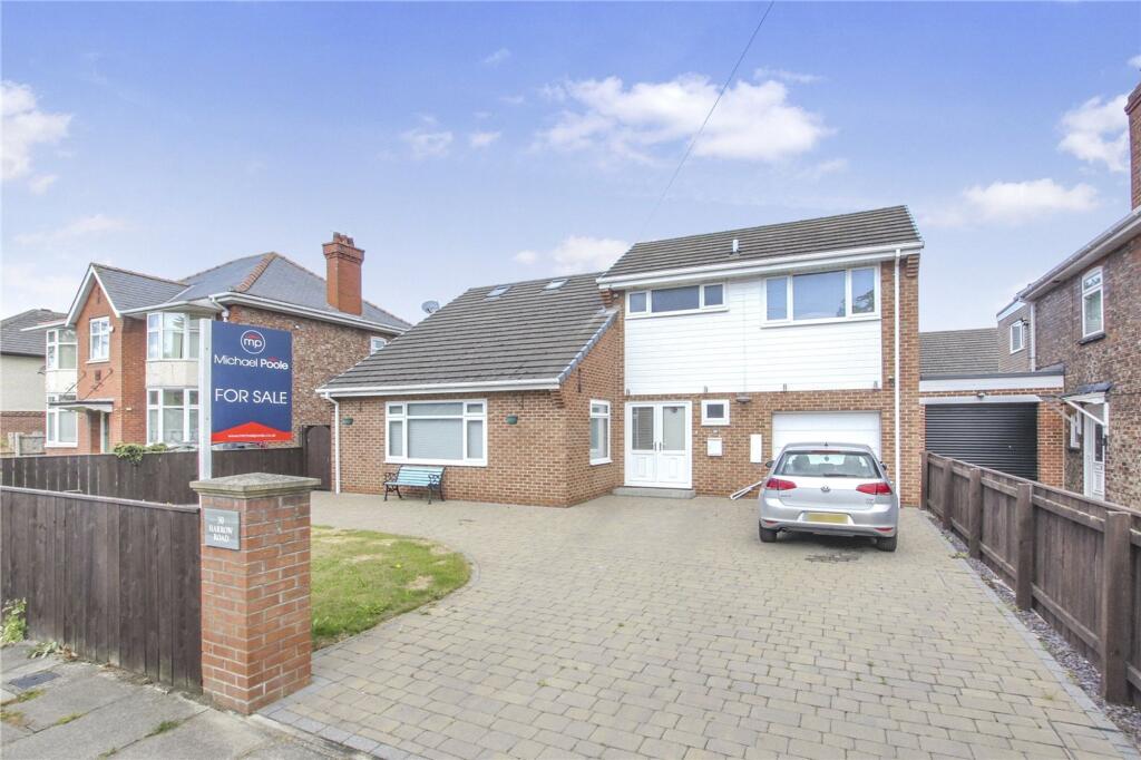 3-bed detached on Harrow Road, Middlesbrough, TS5, £300,000