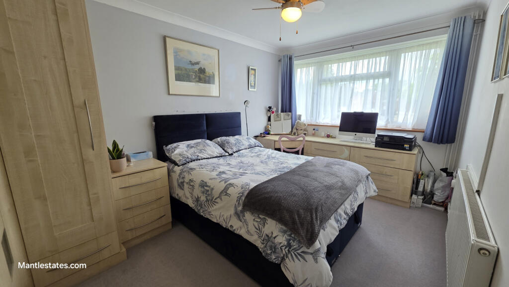 Main image of property: Vernon Crescent, East Barnet EN4