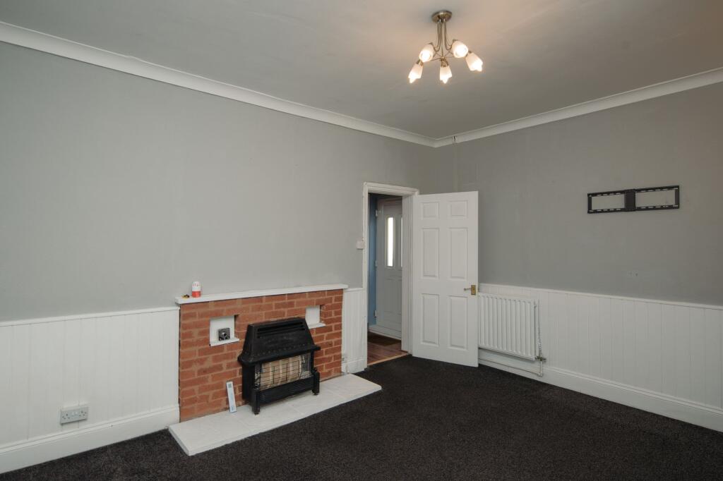 Charlotte Street, Crediton, EX17 photo 2