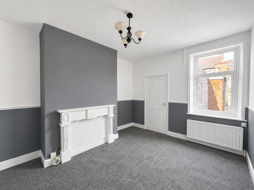 Apartment in Gateshead, North East - View 3