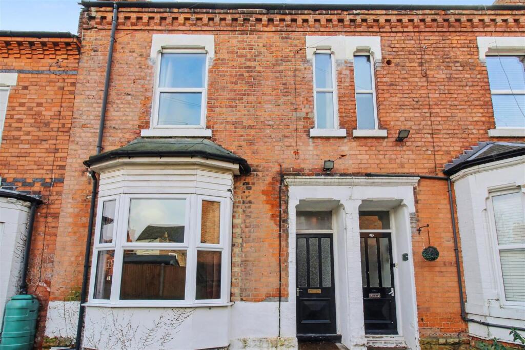 Main image of property: Chestnut Avenue, Beeston, Nottingham, NG9 1EL