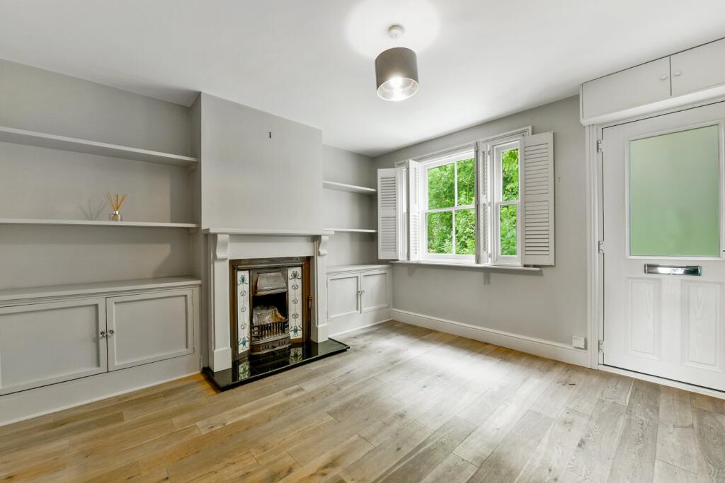 House in Slough - View 4