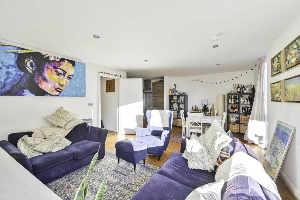 Apartment in London - View 3