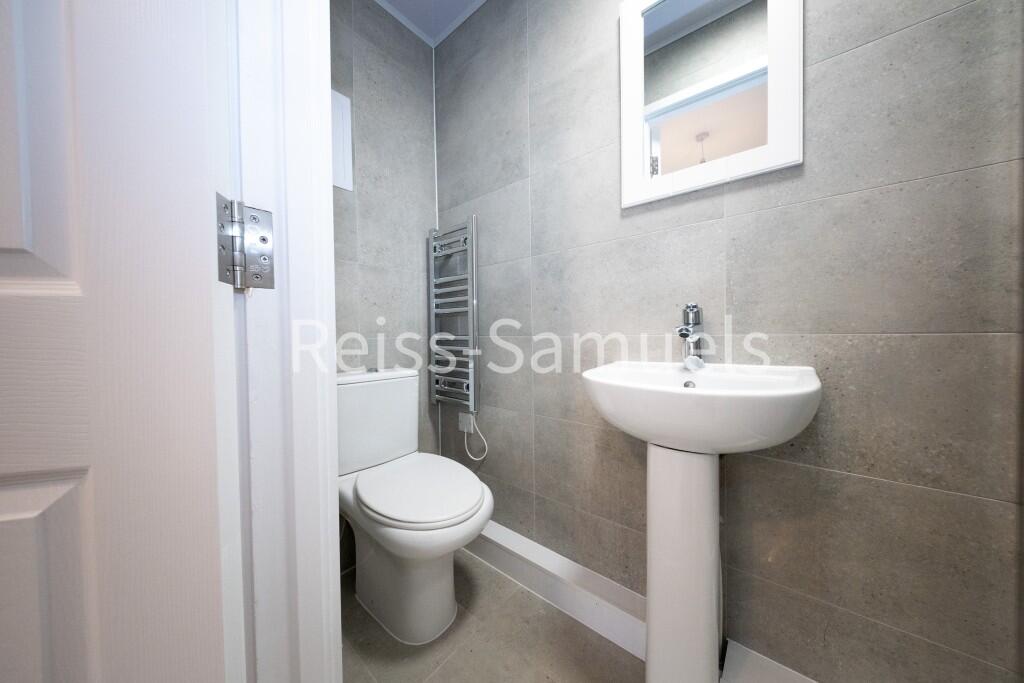 6 bedroom town house for rent