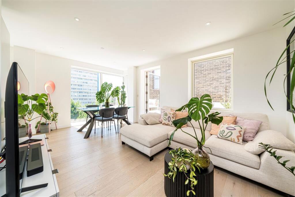 Main image of property: Wyndham Road, Camberwell